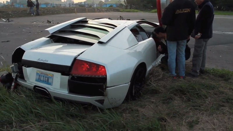 Illustration for article titled Lamborghini Crashes After Racing An R/C Helicopter
